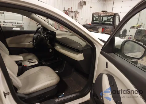 2022 Ford Mustang Mach-E Premium from USA, damaged, VIN 3FMTK3SU9NMA56768